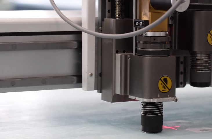 How to Pick the Right Digital Flatbed Cutter